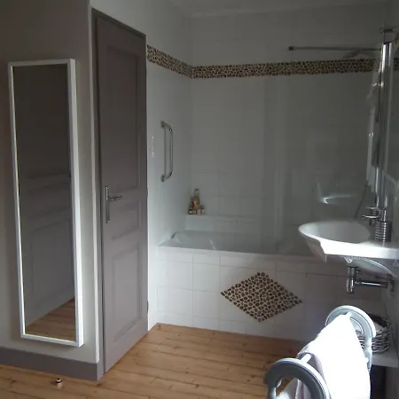 Bed and breakfast D'hote Le 18-20 Saint-Martin-des-Entrées