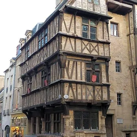 D'hote Le 18-20 Saint-Martin-des-Entrées