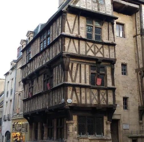 D'hote Le 18-20 Bed & Breakfast