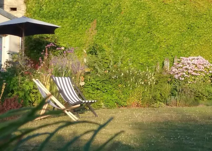 D'hote Le 18-20 Saint-Martin-des-Entrees