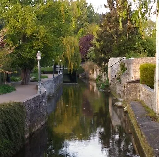 D'hote Le 18-20 3* Saint-Martin-des-Entrees